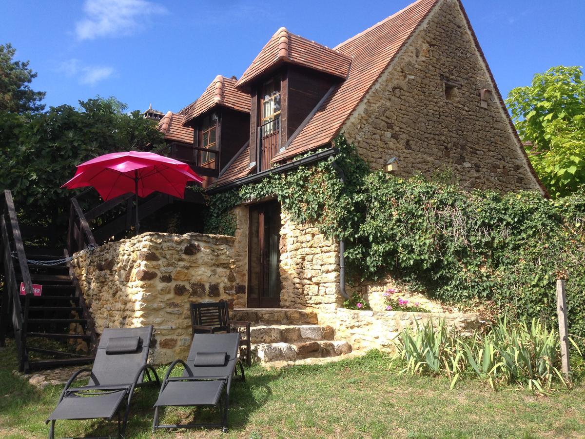 Lo Petit Cretsou Bed & Breakfast Simeyrols Exterior photo